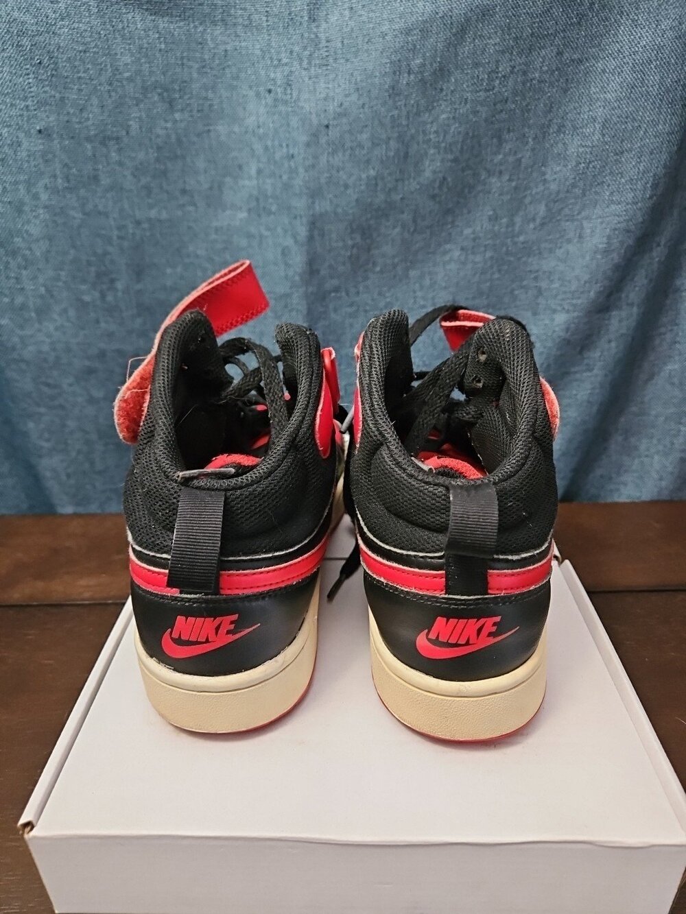 Nike Court Borough Mid 2 GS Bred Black University Red Size 6Y - Picture 5 of 16